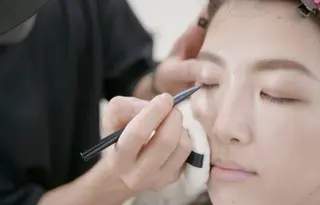 アイブロウ 【美容整形級エステ】 服部隆美のエステ・リラクイメージ