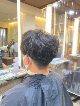 パーマ メンズ スパイラル波巻き パーマ井本汰壱のヘアスタイル
