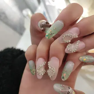 ネイル RUNWAY のネイルデザイン