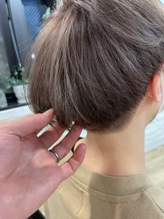 ミディアム カラー 四ッ井 翔のヘアスタイル