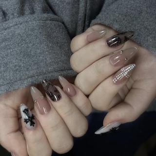 ネイル 🎀 KiKi_nailのネイルデザイン