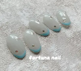 ネイル Nail •Head スパFortunaのネイルデザイン
