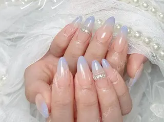 ネイル 🦋 Queenieのネイルデザイン