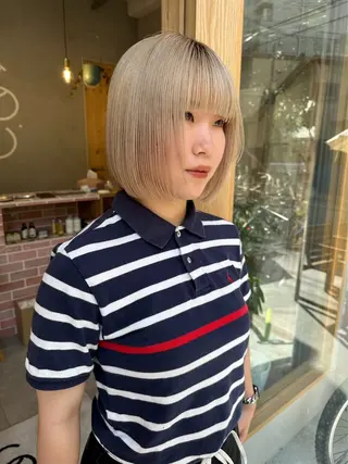 ショート カラー 縮毛矯正/暖色カラー ピンクベージュのヘアスタイル
