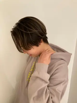 カラー 坂上 岳のヘアスタイル