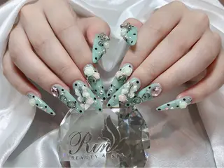 ネイル リサ ネイルサロンのネイルデザイン