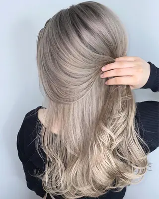 セミロング カラー ブリーチ 透明感HIDEのヘアスタイル