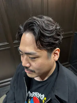 ミディアム パーマ メンズヘアカット無料 中村　心のヘアスタイル