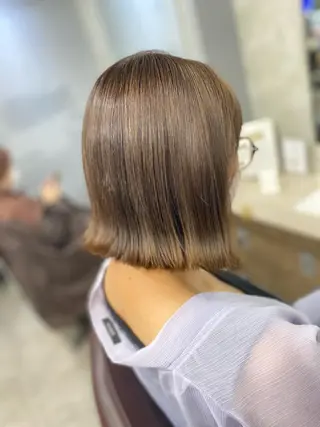 ミディアム レイヤーカット 赤み消し　店長/大和のヘアスタイル
