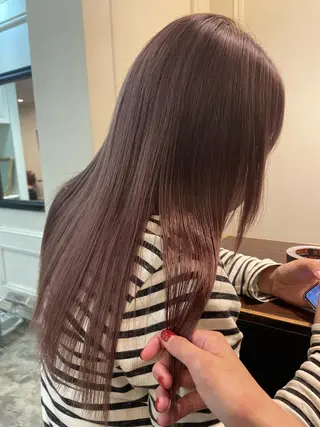 セミロング カラー 大人girly🛋️ 🤍yukakoのヘアスタイル