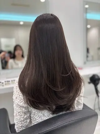ロング カラー 流行りの透明感カラー ×縮毛矯正🤍ユウのヘアスタイル