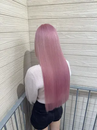 カラー ピンク率90%🎀× ブリーチ小川新大のヘアスタイル