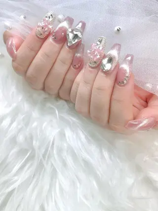 ネイル IBUKI PEEKABOO梅田のネイルデザイン