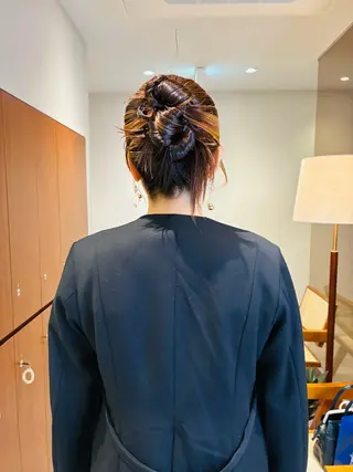 セミロング 松野 有美香のヘアスタイル