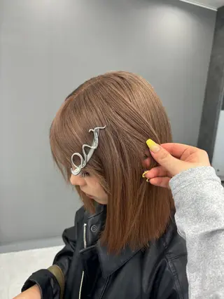 ミディアム ヘアアレンジ レイヤーカット/ ハイトーン/ みうのヘアスタイル