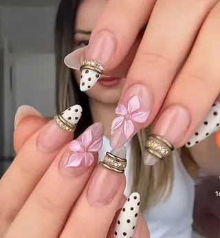 ネイル Nova Nail Nambaのネイルデザイン