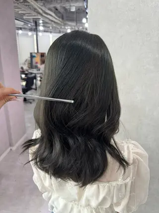 ロング カラー 赤み無し柔らかカラー 【梅田】madokaのヘアスタイル