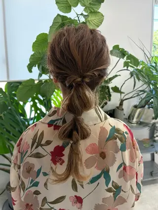 ロング 小山 明菜のヘアスタイル