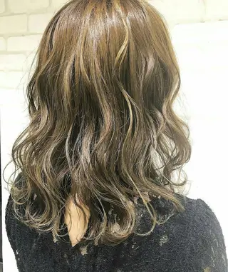 セミロング 福島 望のヘアスタイル