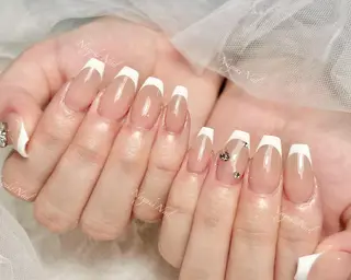 ネイル 🦋 Queenieのネイルデザイン