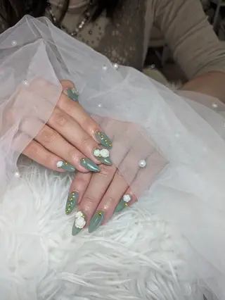 ネイル Queen Nail 柏店　クイーンネイルのネイルデザイン