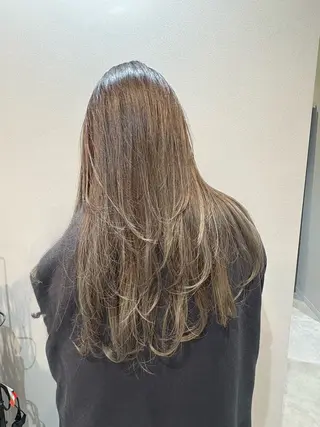ロング 赤池 日菜子のヘアスタイル