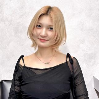 ショート カラー 垢抜けダブルカラー/ ボブ AYAKAのヘアスタイル