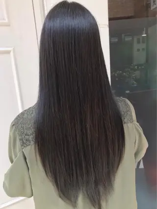 ロング カラー Blanco Color&Careのヘアスタイル