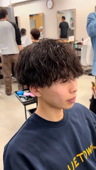 パーマ メンズ 🎨古着✖️ ハイトーンYui🎨のヘアスタイル