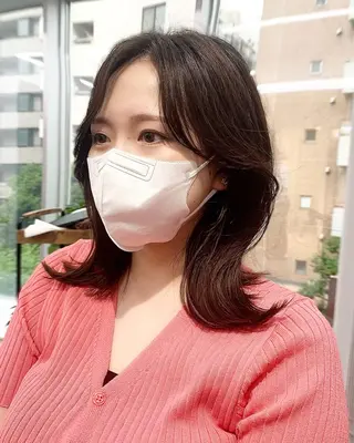 セミロング カラー パーマ ヘアアレンジ メンズ キッズ ネイル マツエク・マツパ アイブロウ 似合せレイヤー/ 柔らか透明感カラーのヘアスタイル