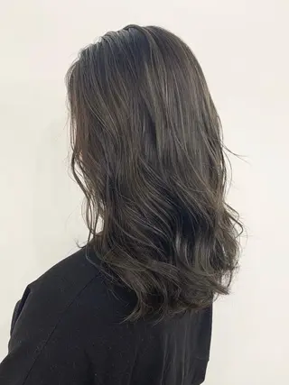 ロング カラー 渋谷ブリーチカラー 韓国ヘアyuikoのヘアスタイル