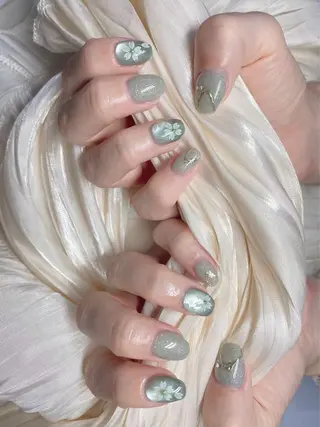 ネイル H1 NAIL エミのネイルデザイン