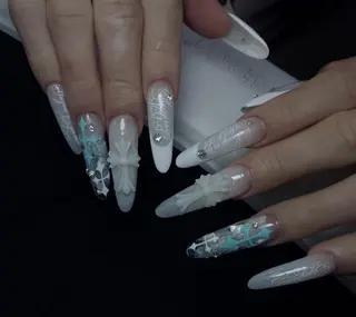 ネイル エリ🫧 nail池袋東口のネイルデザイン
