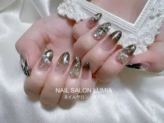 ネイル ネイルサロン ルミア Lumia 店長施術のネイルデザイン