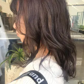 ミディアム カラー 鎌田 愛のヘアスタイル