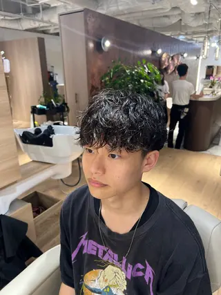 ショート パーマ メンズ 梅田茶屋町メンズ 専門美容師 山元一平のヘアスタイル