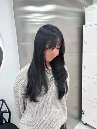 セミロング カラー 抜け感レイヤー︴ ニュアンスカラーのヘアスタイル