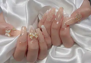 ネイル ちゅるんネイル🪄 耳ツボジュエリー🔗のネイルデザイン