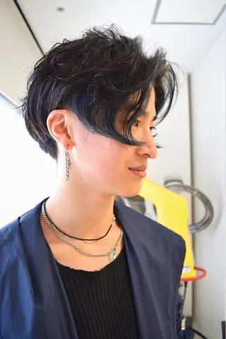 ミディアム カラー パーマ メンズ 伊藤 きららのヘアスタイル