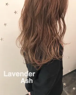 ロング カラー 市川 千夏のヘアスタイル