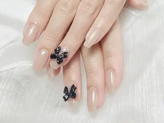 ネイル Elegant beautyトウのネイルデザイン