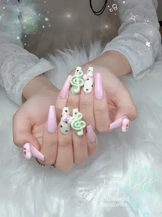 ネイル W·mai nail 関内のネイルデザイン