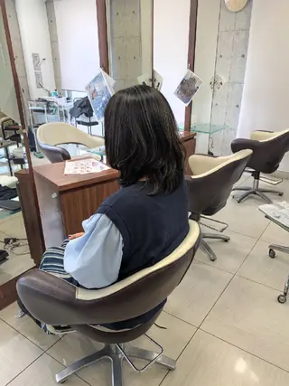 ミディアム Yoko ブリーチカラーのヘアスタイル