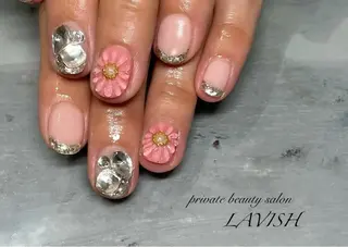 ネイル LAVISH 大和店 🤱子連れ大歓迎のネイルデザイン