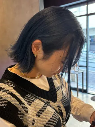 ショート 【aini天王寺】 𝐚𝐢𝐫𝐢✂︎のヘアスタイル
