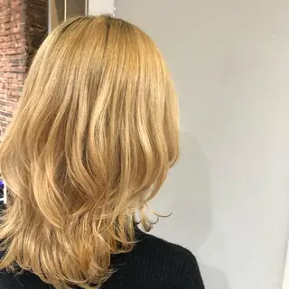 ミディアム 艶髪/透明感カラー ✨KIKOのヘアスタイル