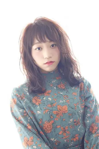 ミディアム 中野 恵脩のヘアスタイル