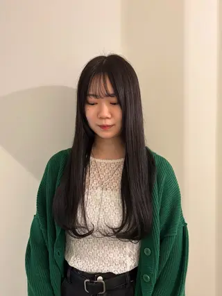 ロング カラー 佐々木 愛里のヘアスタイル
