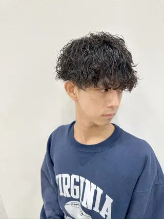 ミディアム パーマ メンズ 師藤 達也のヘアスタイル