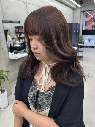 カラー Asami／名古屋／ ハイトーン／デザインのヘアスタイル